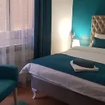 Apartman Lara *
