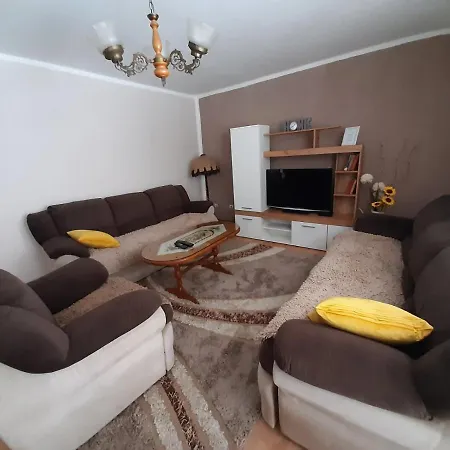 Lara Apartment